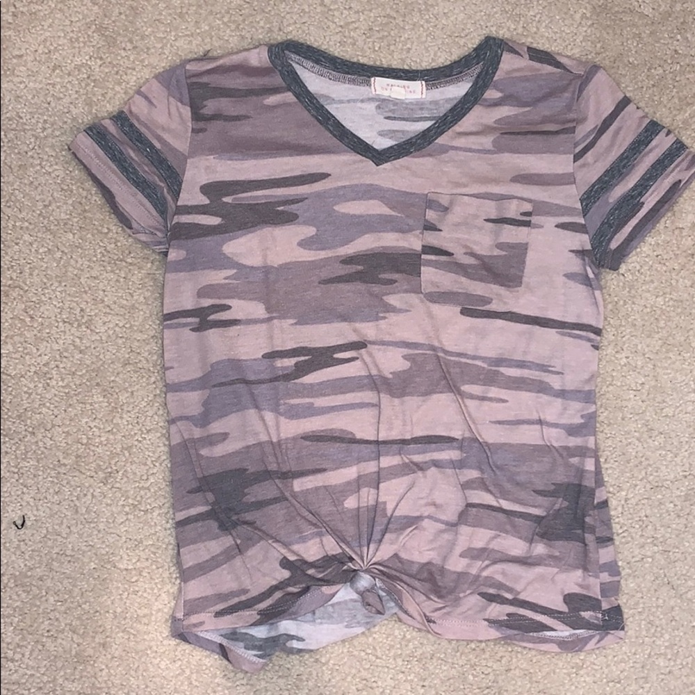 WALK ON SUNSHINE CAMO TOP!🦋🤩💕✨